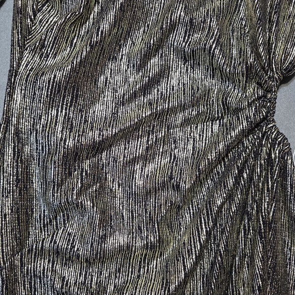 Bishop + Young NWT Elegant Metallic Dress with Side Cutout PTP 19 Length 36 - Picture 4 of 8